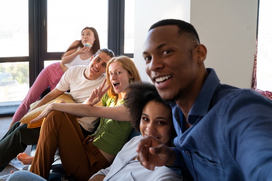Meet Jesus, Meet new believers, Friends for life
